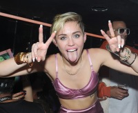 Miley Cries During Concert About Loss Of Her Dog [VIDEO]